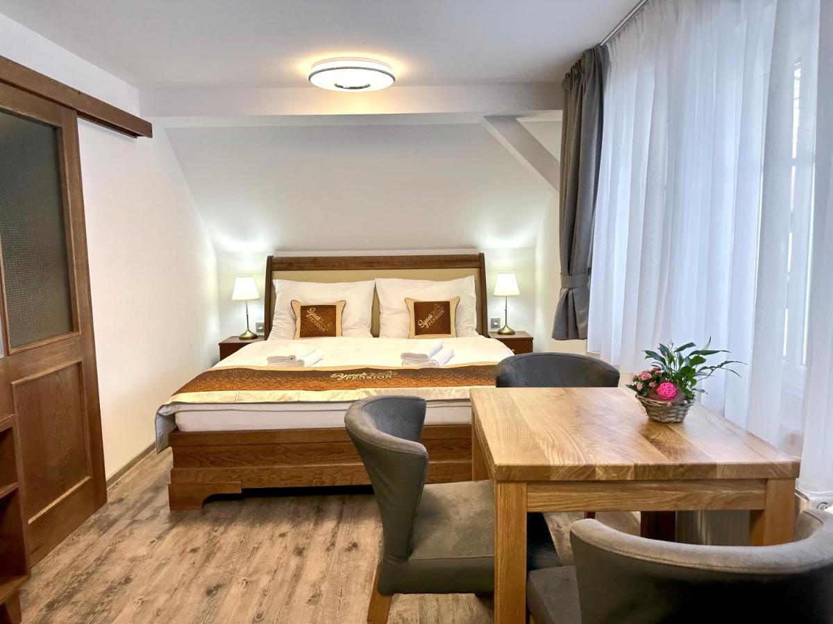 Synek Pension Spindleruv Mlyn Exterior foto