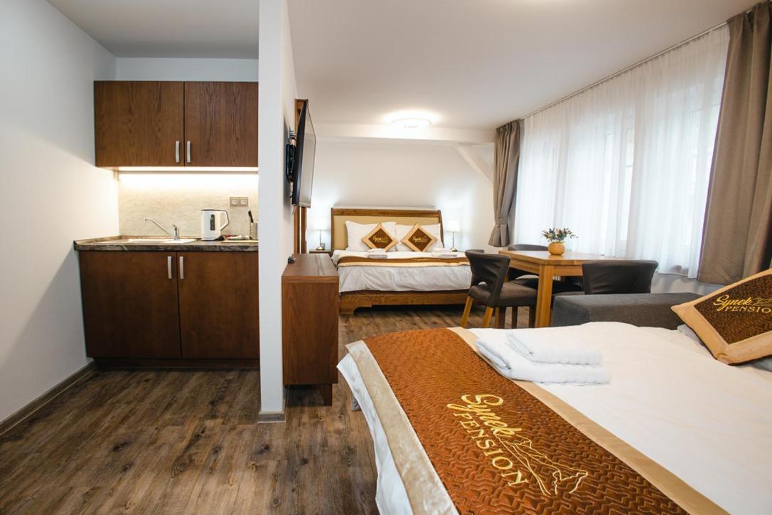 Synek Pension Spindleruv Mlyn Exterior foto