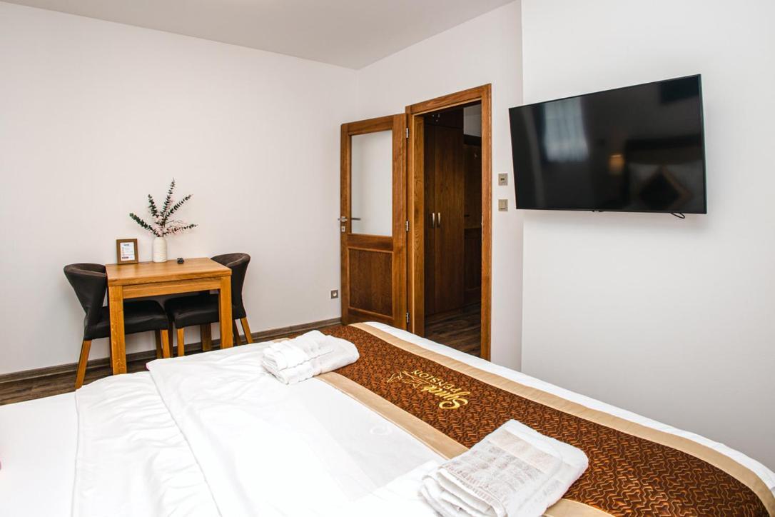 Synek Pension Spindleruv Mlyn Exterior foto